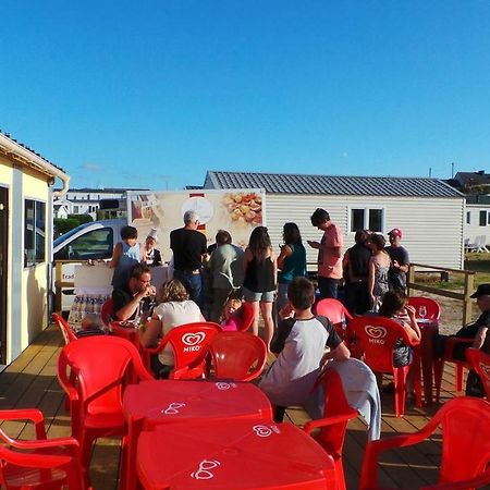 ホテルCamping De Kerurus Plounéour-Trez エクステリア 写真